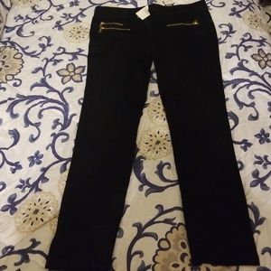 Female/Womans black pant